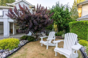 2 Bedroom Private Guest Suite on a hill